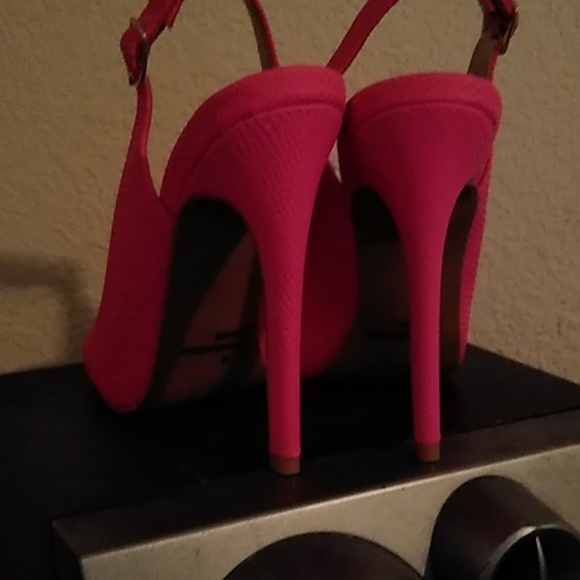 Heels - Picture 2 of 2